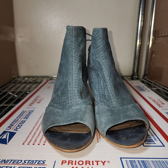 Franco Sarto Sandals Womens 8 Bohemian Blue Leather Peep Toe Heels - GOOD - Picture 3 of 11